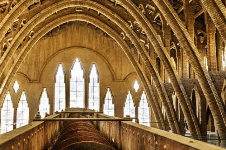 Programa Partimonio Cultural TTEE (11): Visita guiada al Castillo de Miravet + Catedral del Vino (Pinell de Brai) + Comida + Coves Meravelles (Benifallet)