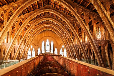 12:30h Visita guiada a la Catedral del vino. 