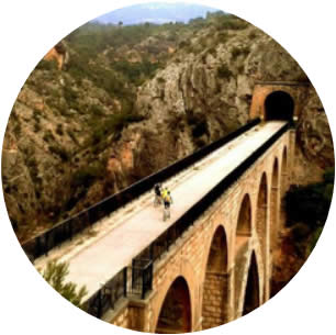 Día 2 – La transición: la Vía Verde y el Ebro